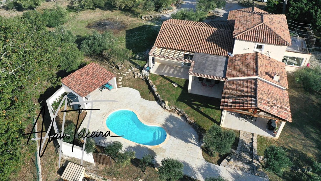 Casa a Taradeau, Provenza-Alpi-Costa Azzurra, Francia 1 - 17430152