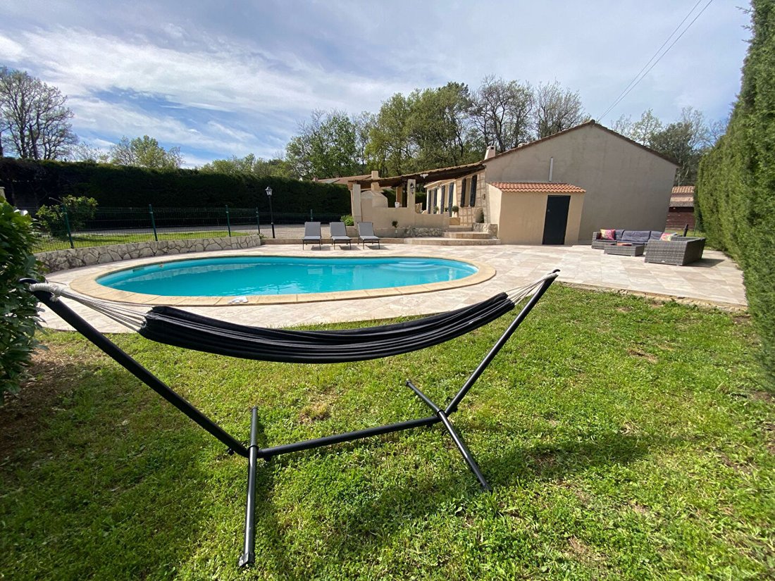 Villa en Garéoult, Provenza-Alpes-Costa Azul, Francia 2 - 19067752