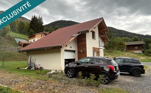 House in Le Bouchet-Mont-Charvin, Auvergne-Rhône-Alpes, France 1
