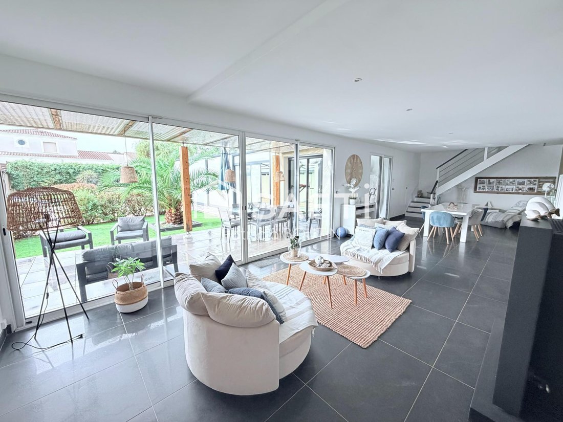 Haus in Zone Artisanale, Chauray, Frankreich 1 - 19067876