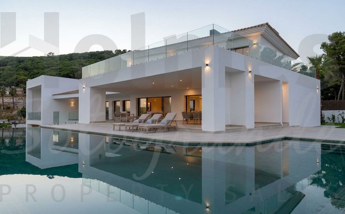 Villa in Sotogrande, San Roque, Andalusia 2 - 18084826