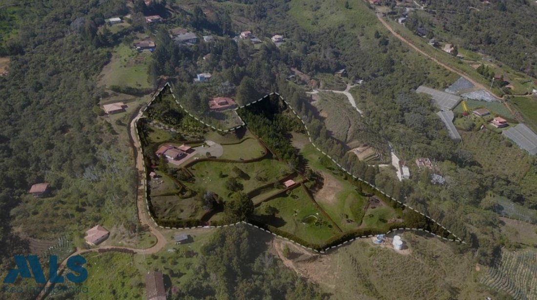 Finca in Guarne, Antioquia, Colombia 2 - 19066705