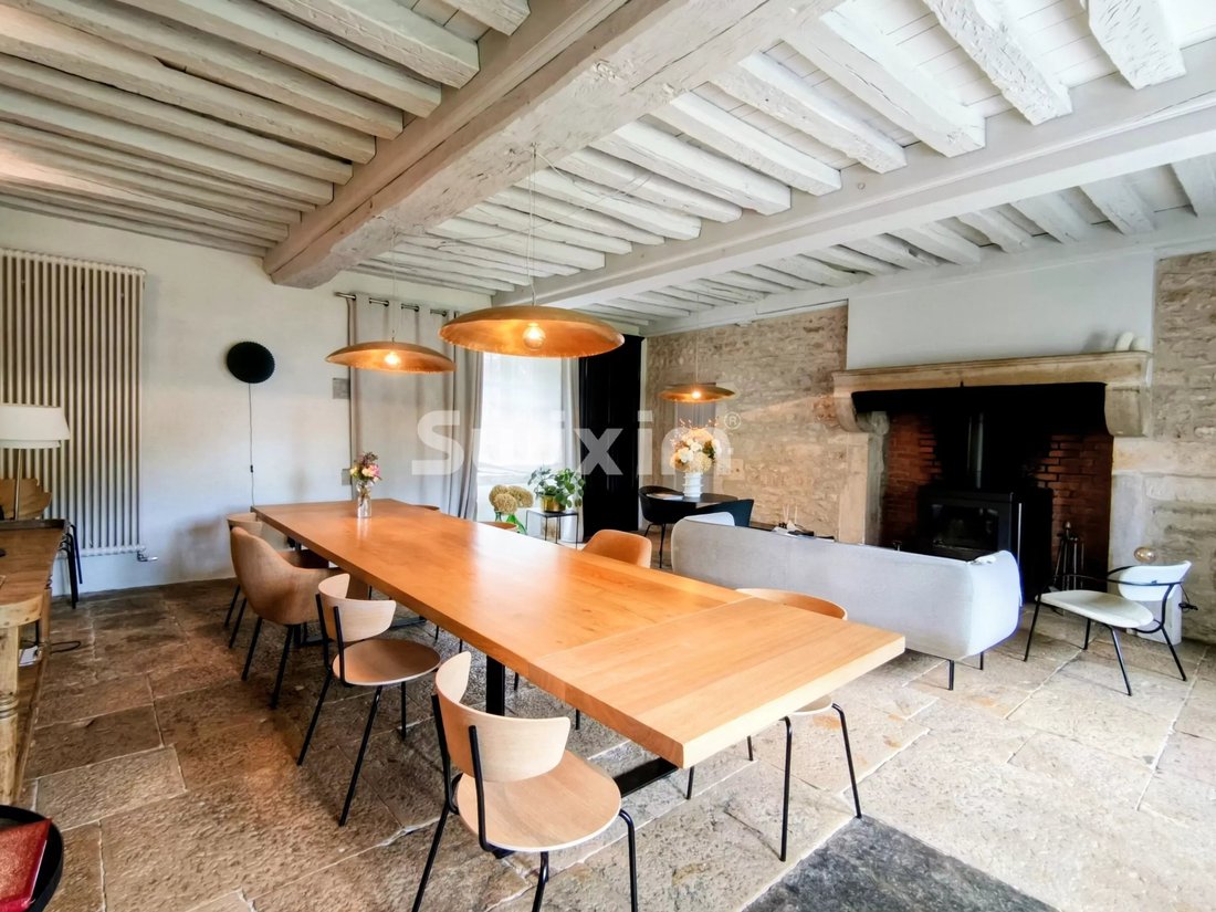 Estate in Centre Ville, Beaune, France 2 - 19066962