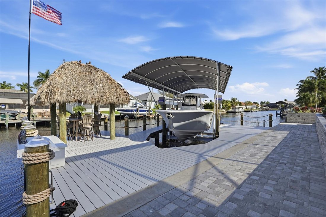 House in Cape Coral, Florida, United States 5 - 19066275