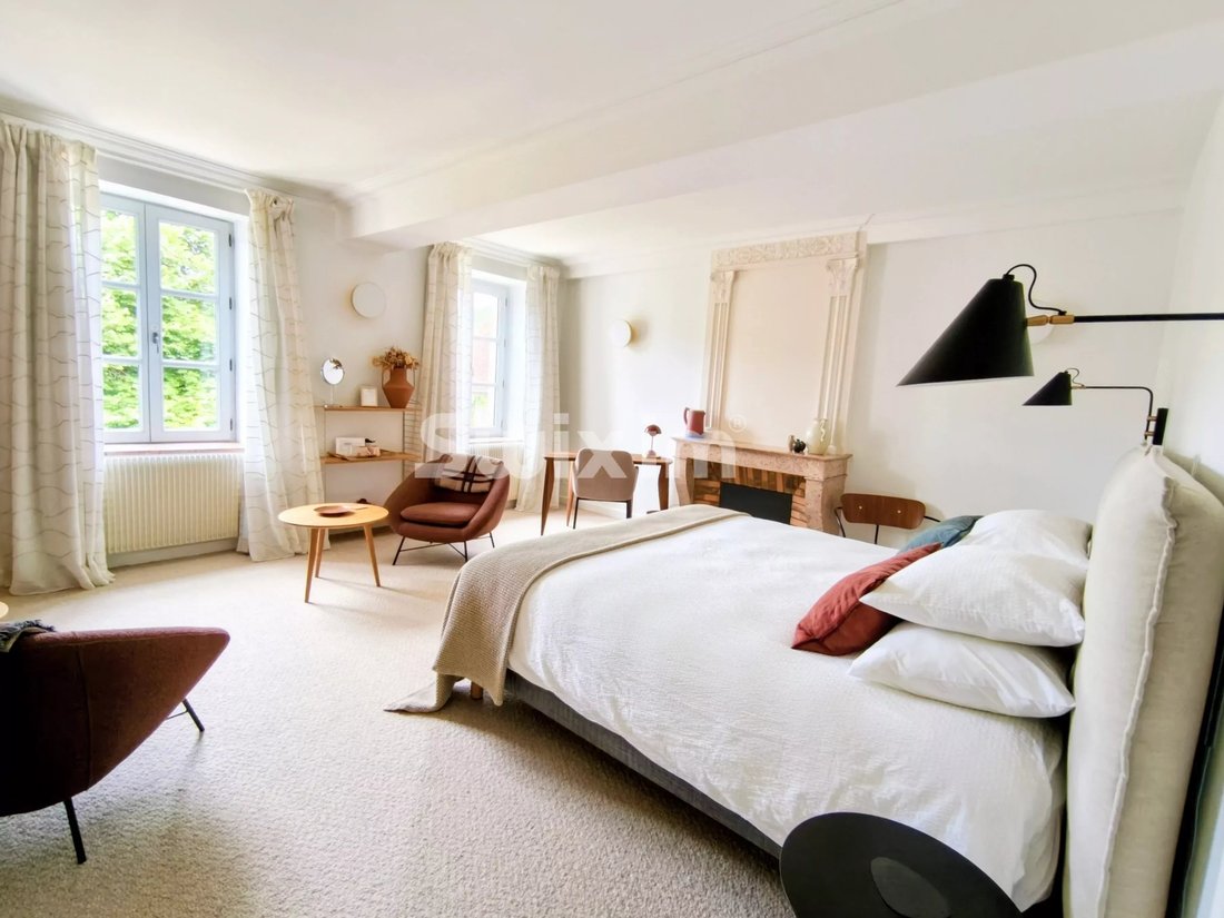 Estate in Centre Ville, Beaune, France 5 - 19066962