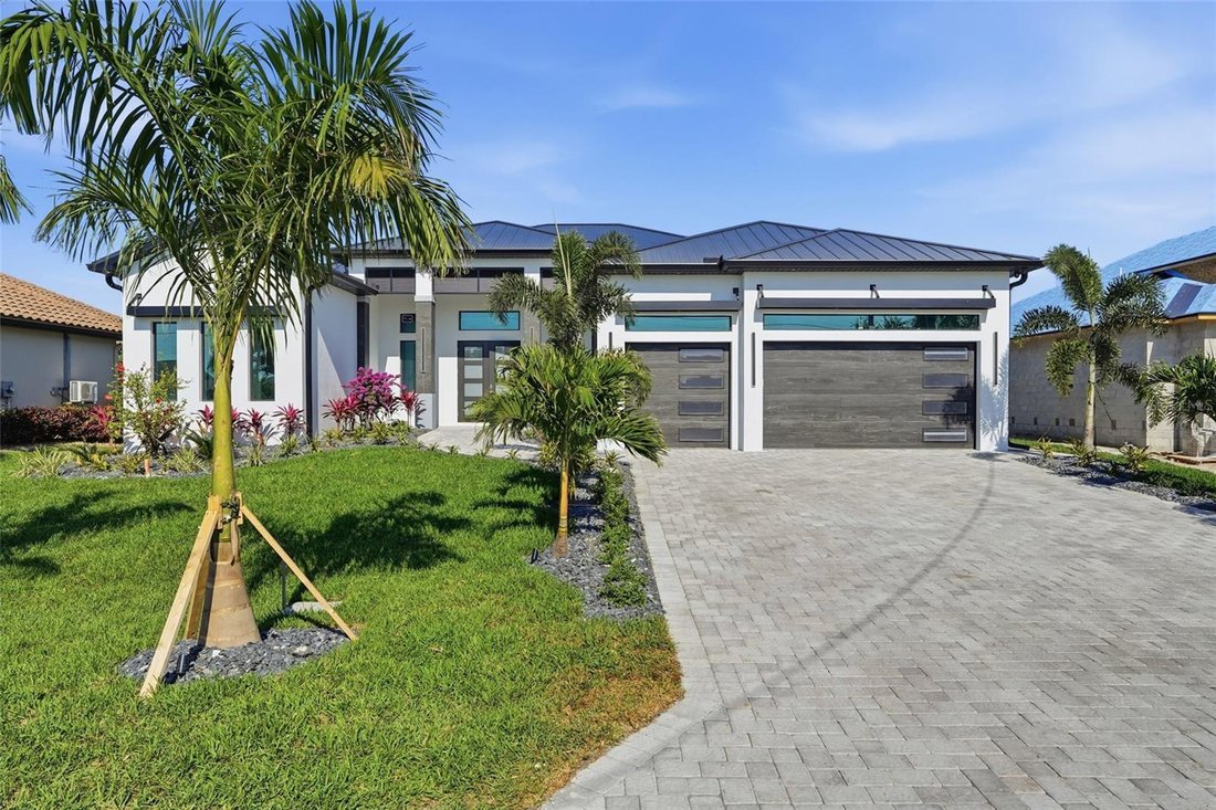 House in Cape Coral, Florida, United States 1 - 19066275
