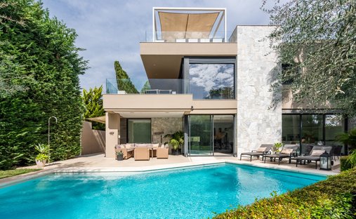 Villa in Golden Mile, Andalusia, Spain 1