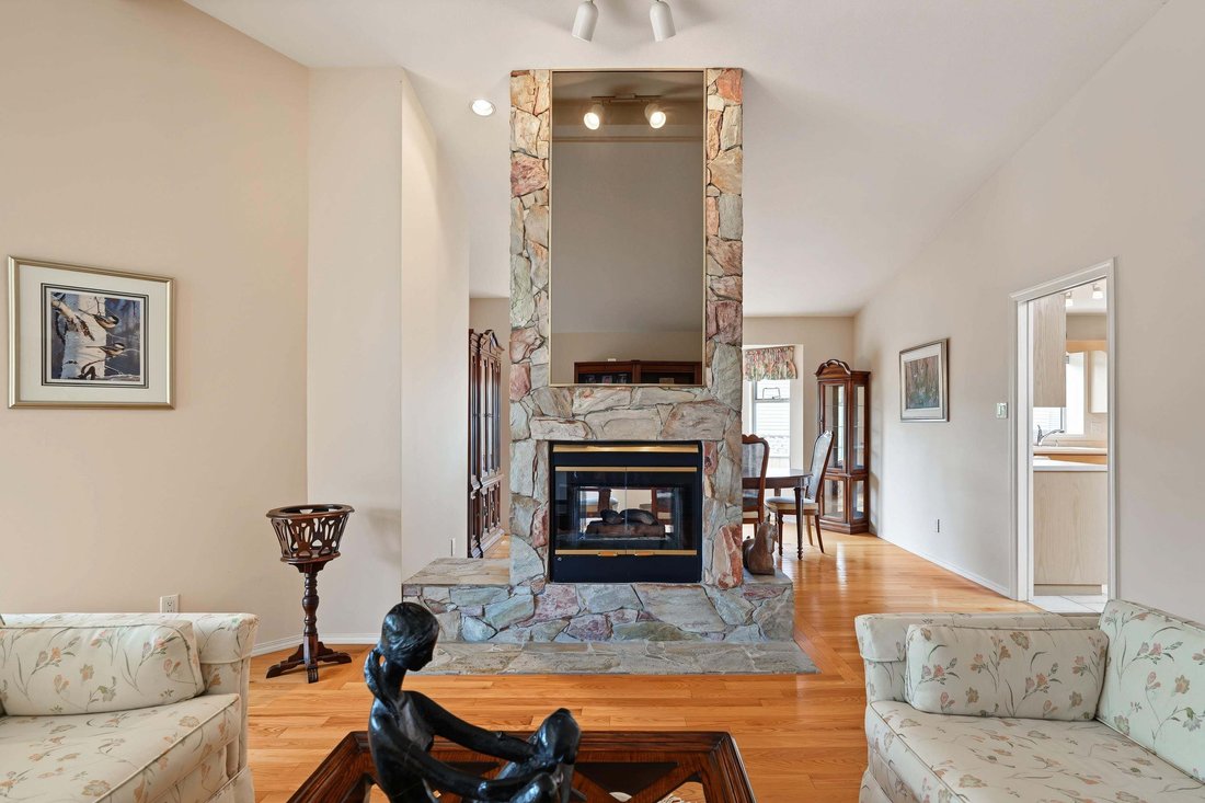 Casa en Surrey, Columbia Británica, Canadá 2 - 19066979