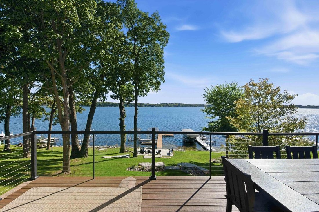 House in Pewaukee, Wisconsin, United States 2 - 19066077