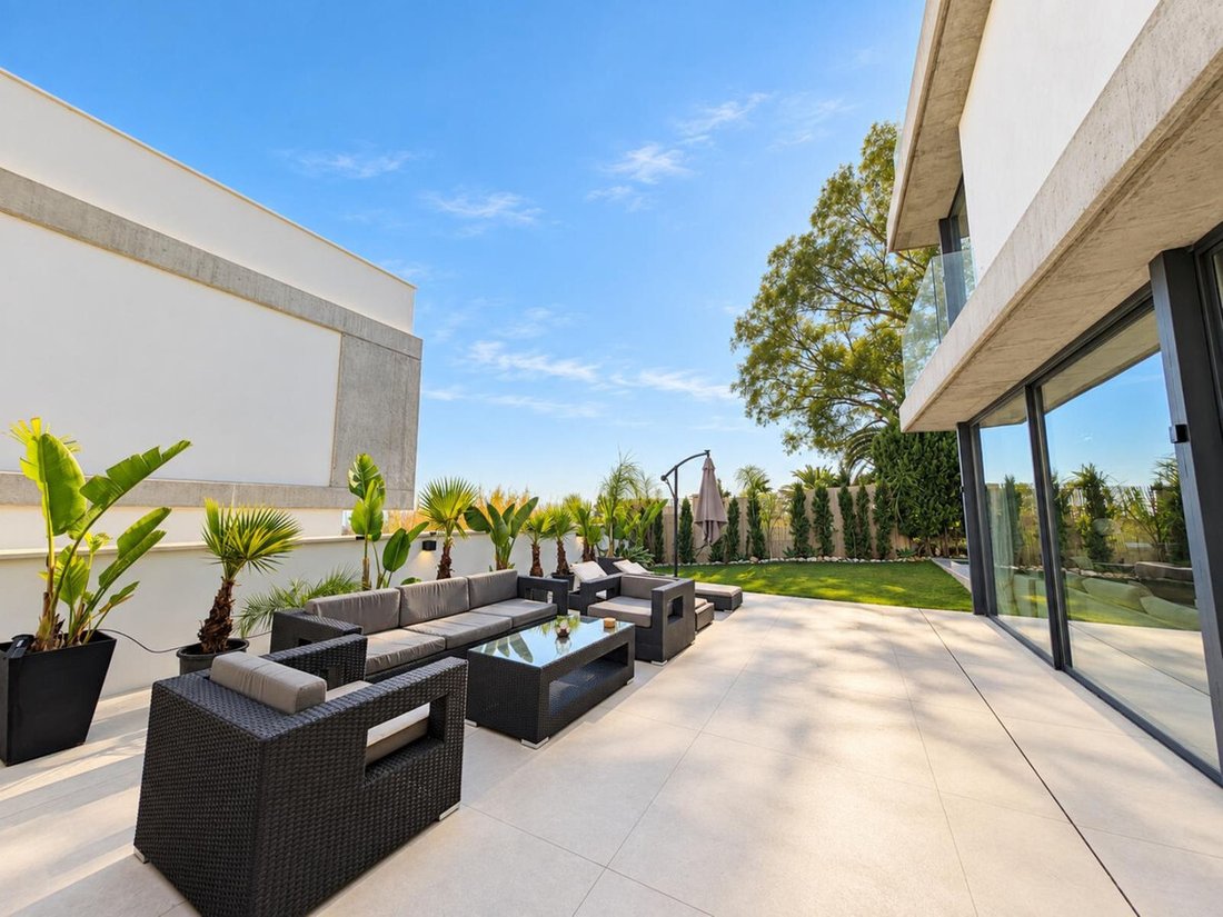 Villa à Puerto Banús, Marbella, Espagne 5 - 16702211