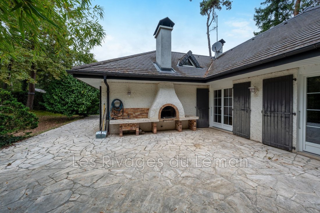 Villa in Sciez, Auvergne-Rhone-Alpen, Frankreich 2 - 19066814