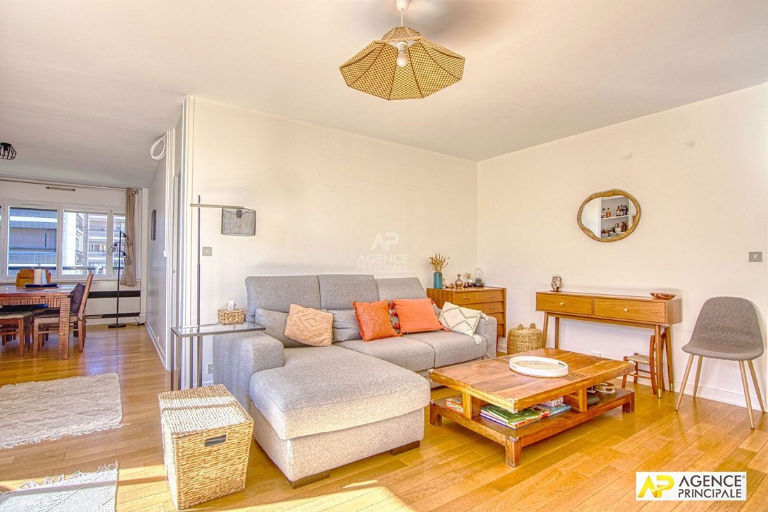 Apartment in Domaine National du Château, Versailles, France 4 - 19067007
