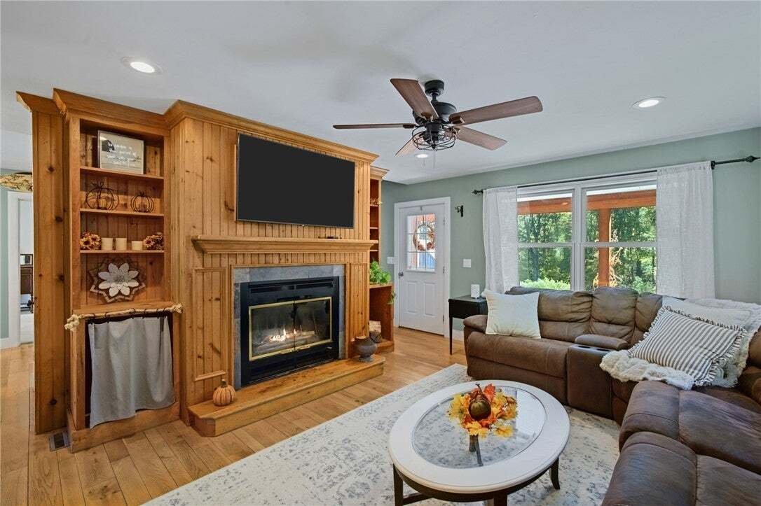 House in Foster, Rhode Island, United States 3 - 19066131