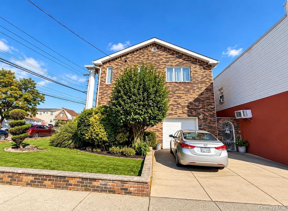 House in New York, New York, United States 4 - 19066260