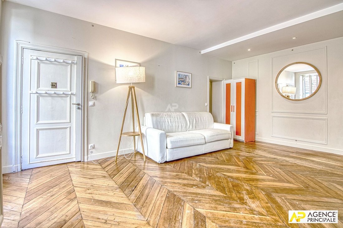 Apartment in Domaine National du Château, Versailles, France 2 - 19067062