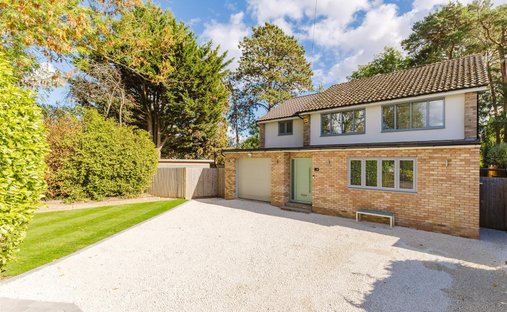 House in Breakspear, Hillingdon, England 1