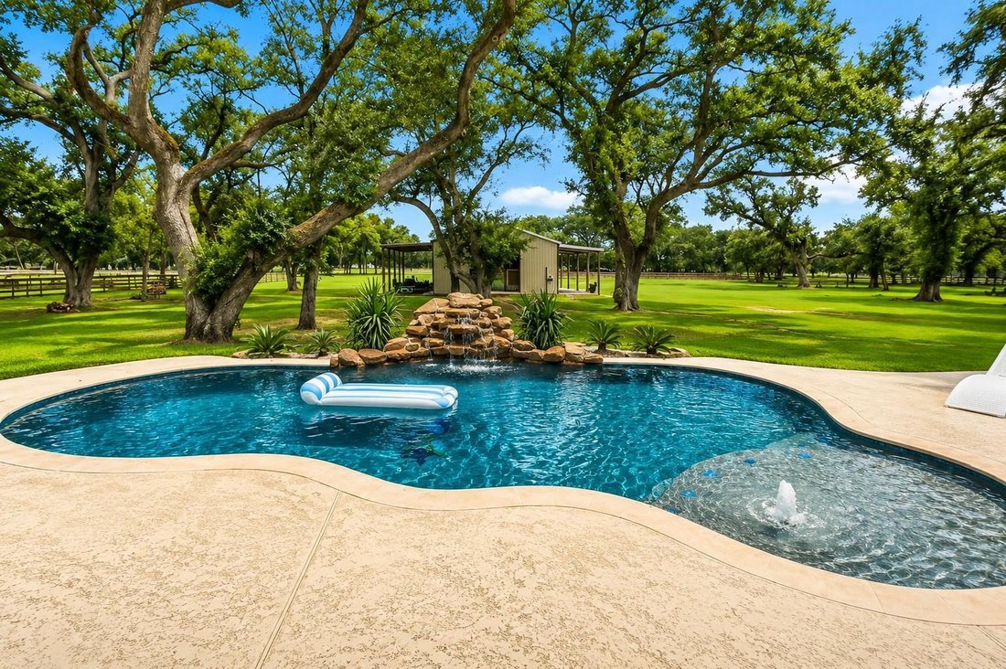 House in Rosharon, Texas, United States 3 - 19066639