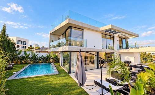 Villa en Nueva Andalucía, Marbella, España 1