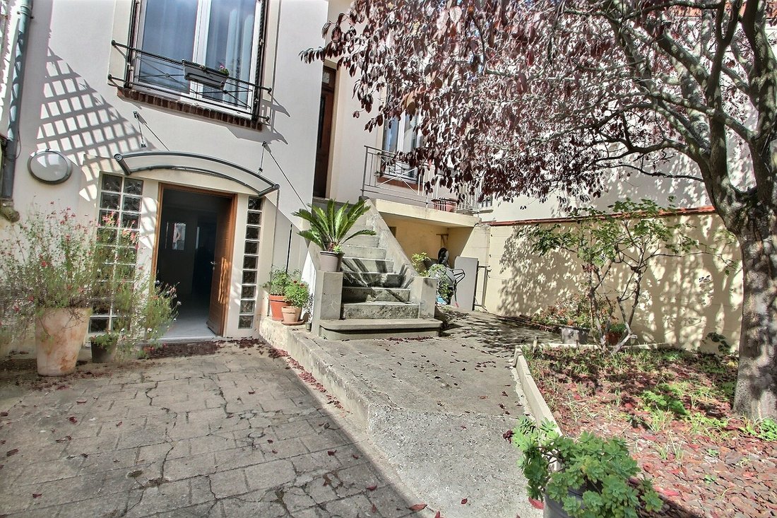 Villa in Centre, Nanterre, France 1 - 19067751