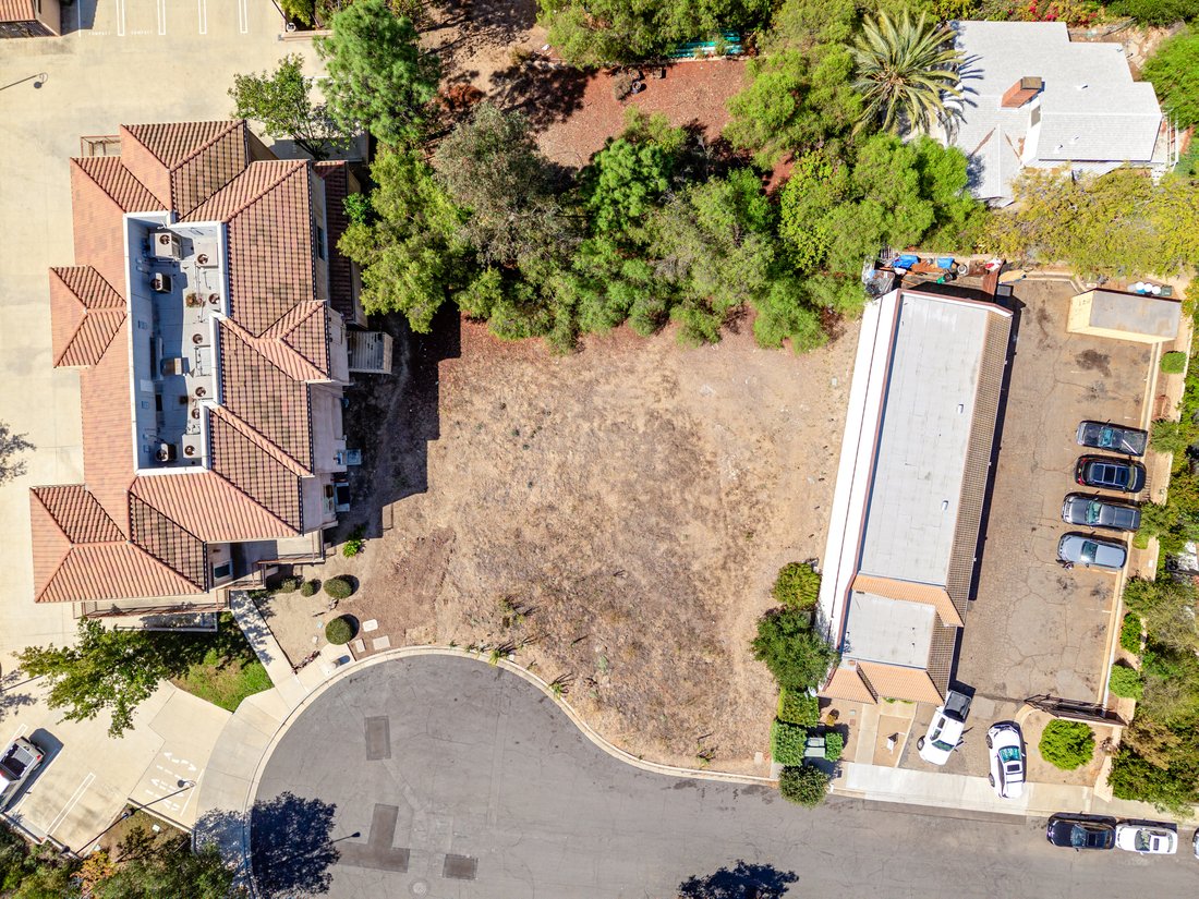 Land in Thousand Oaks, California, United States 1 - 19065892