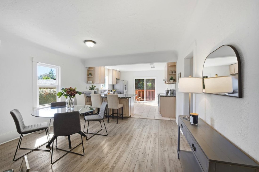 House in Redwood City, California, United States 4 - 19066382