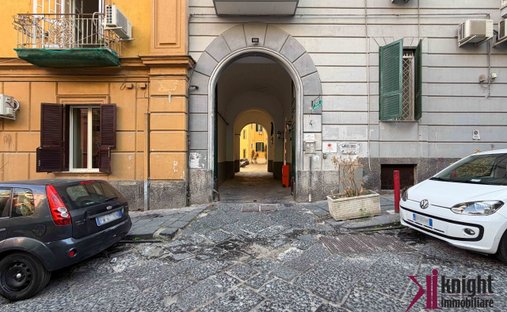 Appartamento a Chiaia, Napoli, Campania 1