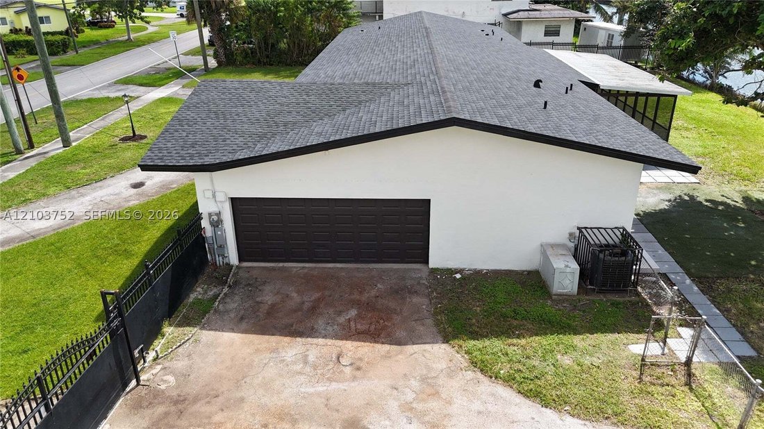 Casa a Miami, Florida, Stati Uniti 2 - 19066403