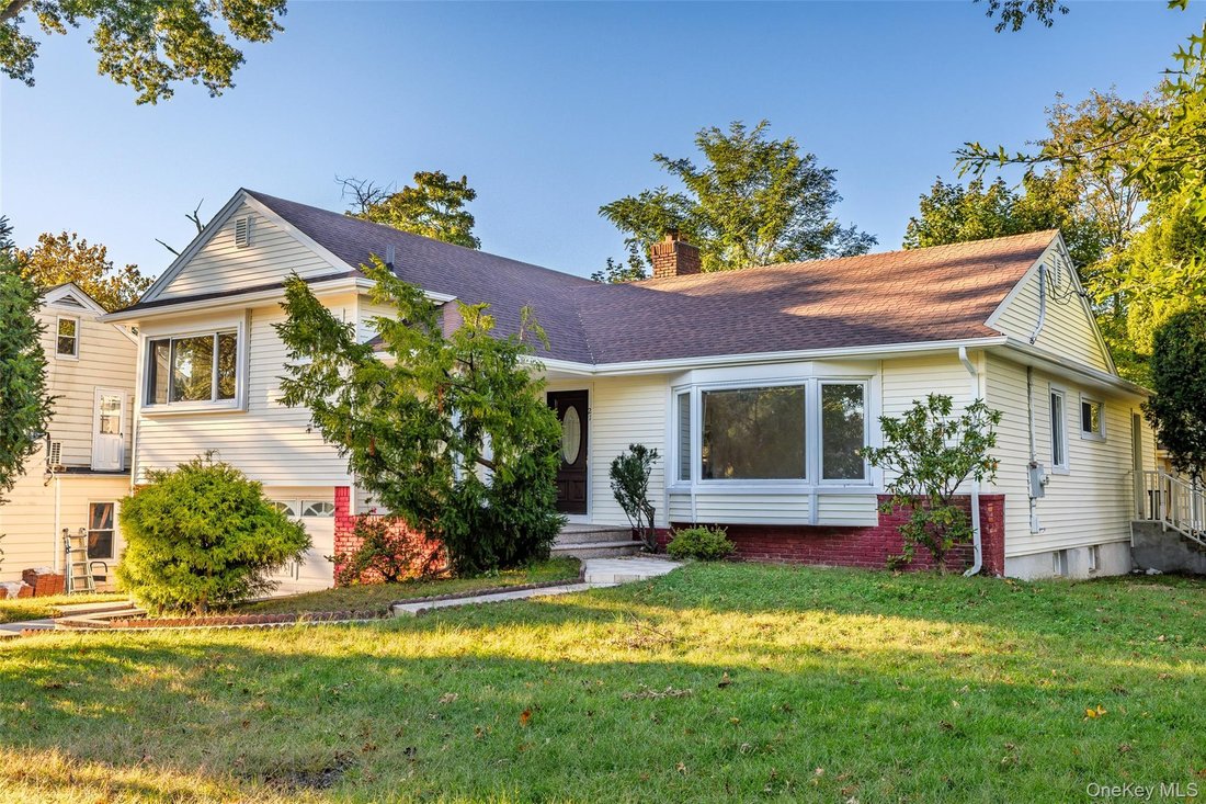 House in Great Neck, New York, United States 1 - 19066269