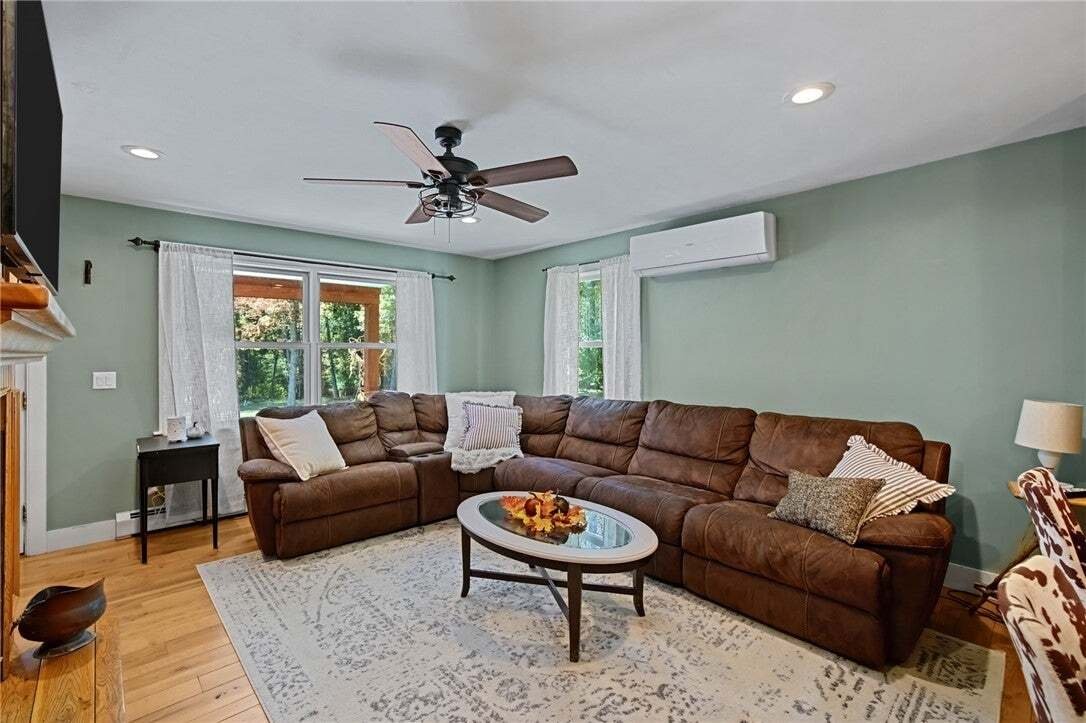 House in Foster, Rhode Island, United States 5 - 19066131