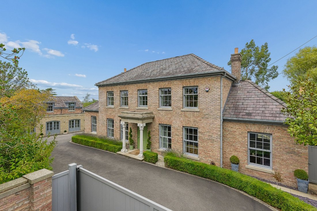 Haus in Cheshire East, England 1 - 19066826