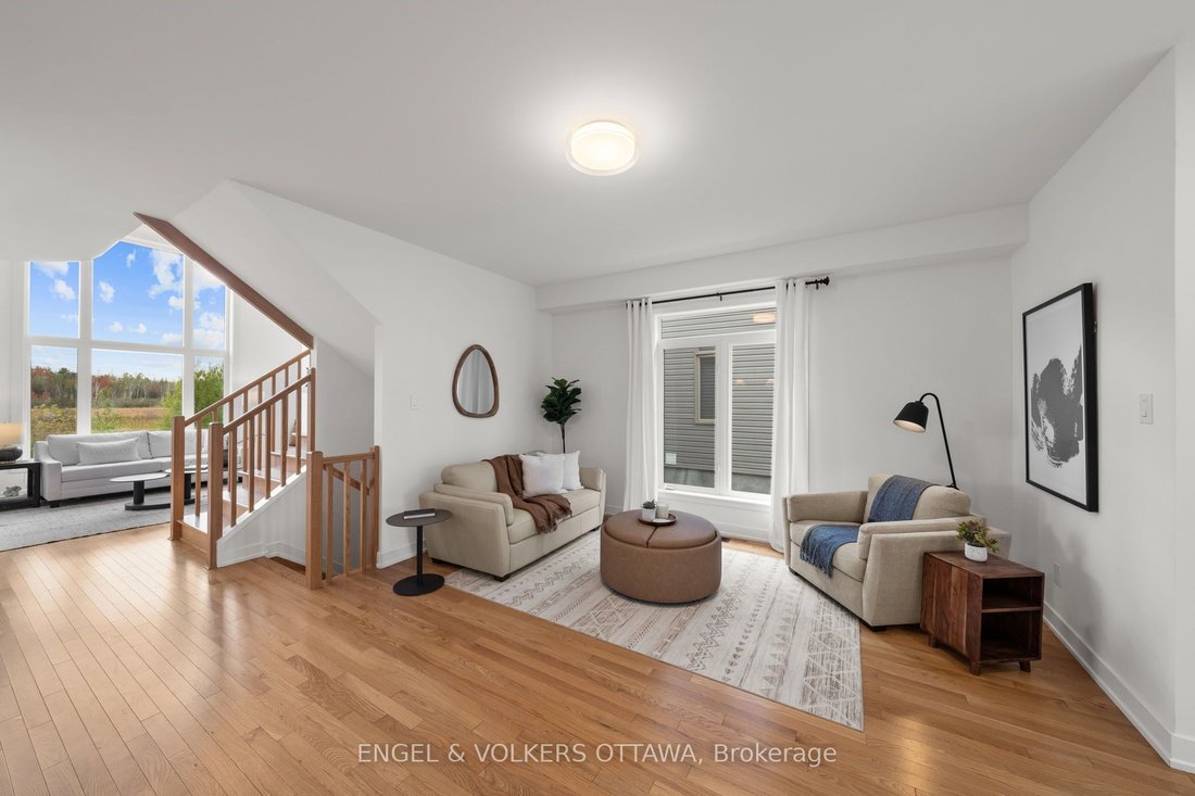 House in Ottawa, Ontario, Canada 5 - 19067016