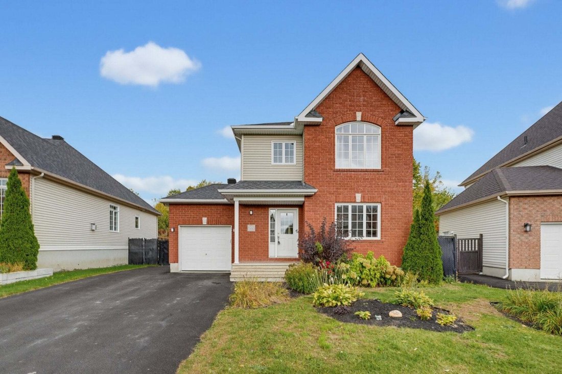 House in Gatineau, Quebec, Canada 2 - 19066971