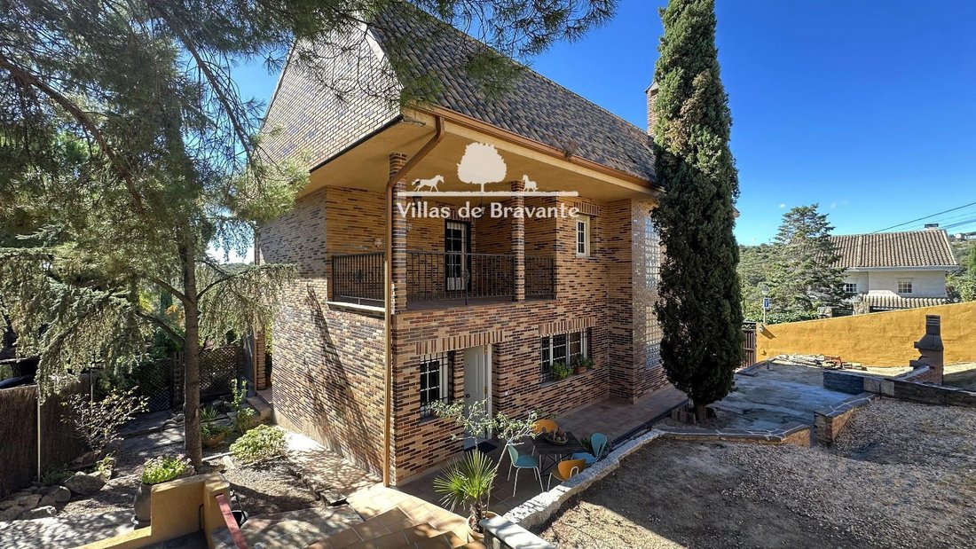Chalet a Torrelodones, Madrid, Spagna 2 - 19066679