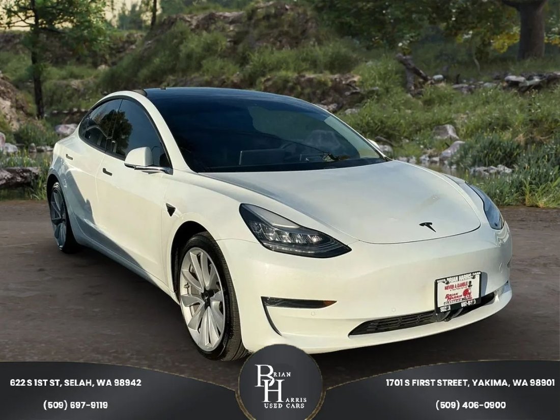 Sedan in Selah, WA, United States 2 - 19067565