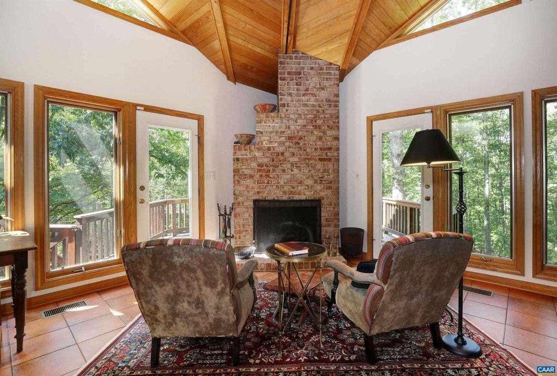 House in Charlottesville, Virginia, United States 4 - 19065973