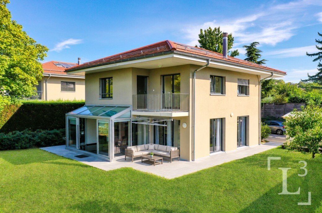 Casa a Aubonne, Vaud, Svizzera 1 - 19066136
