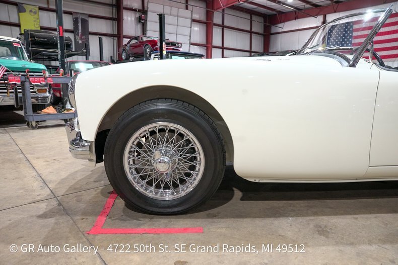 Roadster in Grand Rapids, United States 3 - 19066680
