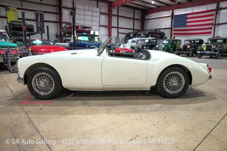 Roadster in Grand Rapids, United States 4 - 19066680
