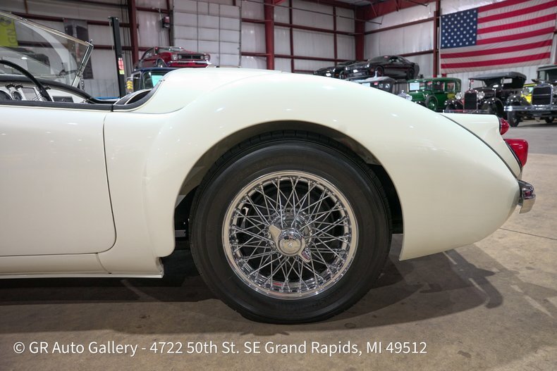Roadster in Grand Rapids, United States 5 - 19066680