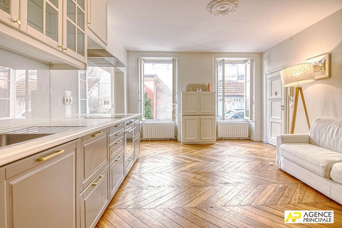 Apartment in Domaine National du Château, Versailles, France 3 - 19067062