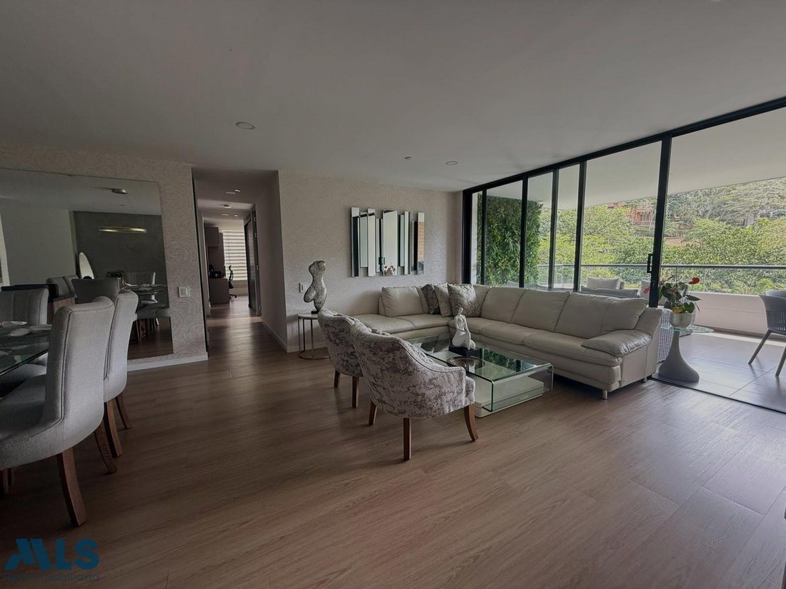 Apartment in Envigado, Antioquia, Colombia 2 - 19066719