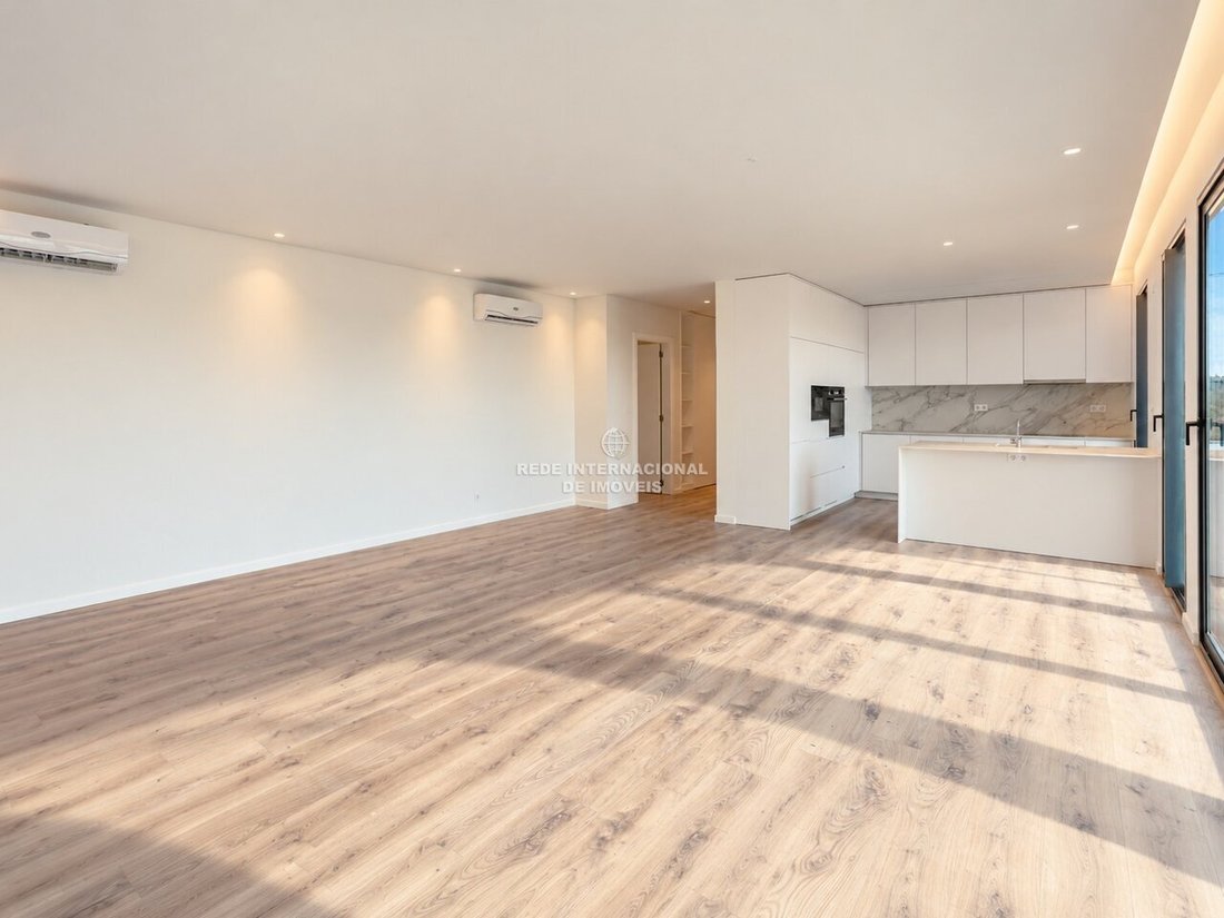 Apartment in Barcarena, Lisbon, Portugal 2 - 18260210