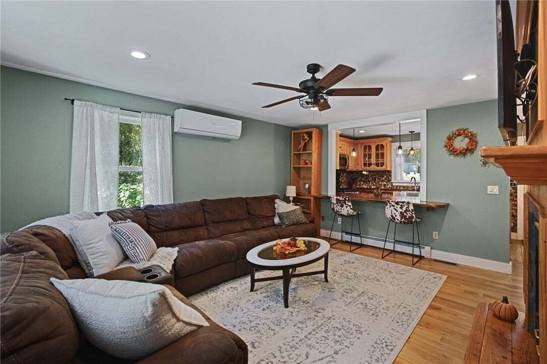 House in Foster, Rhode Island, United States 4 - 19066131