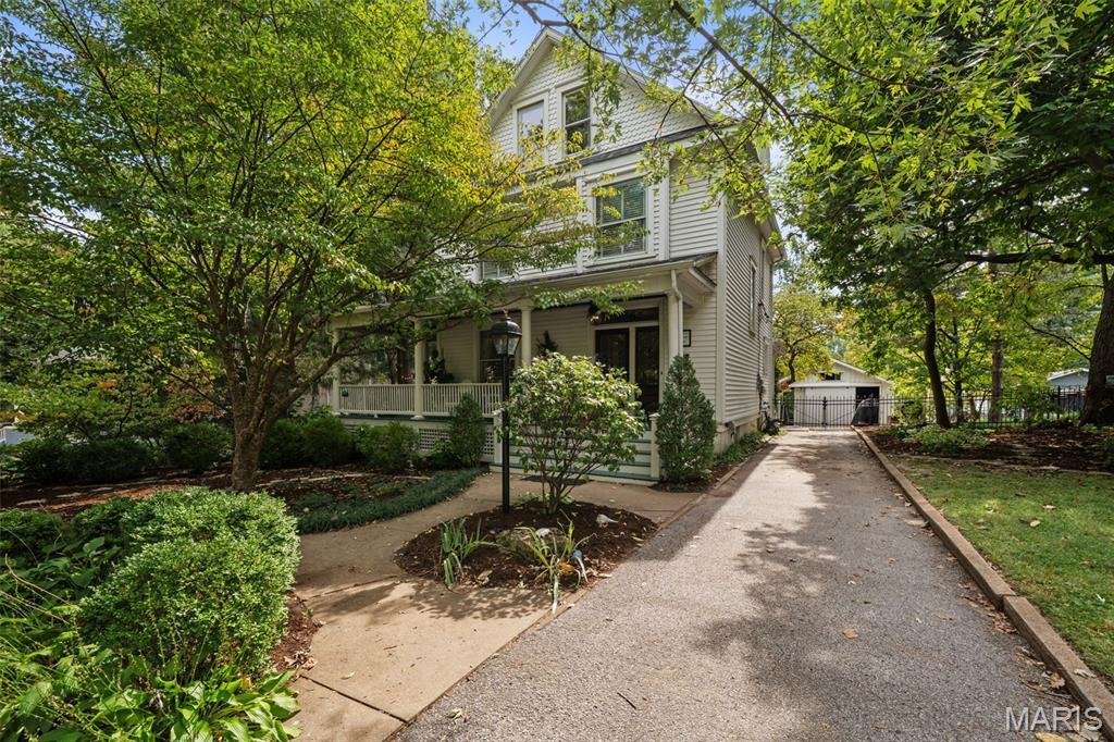 House in Webster Groves, Missouri, United States 1 - 19066349