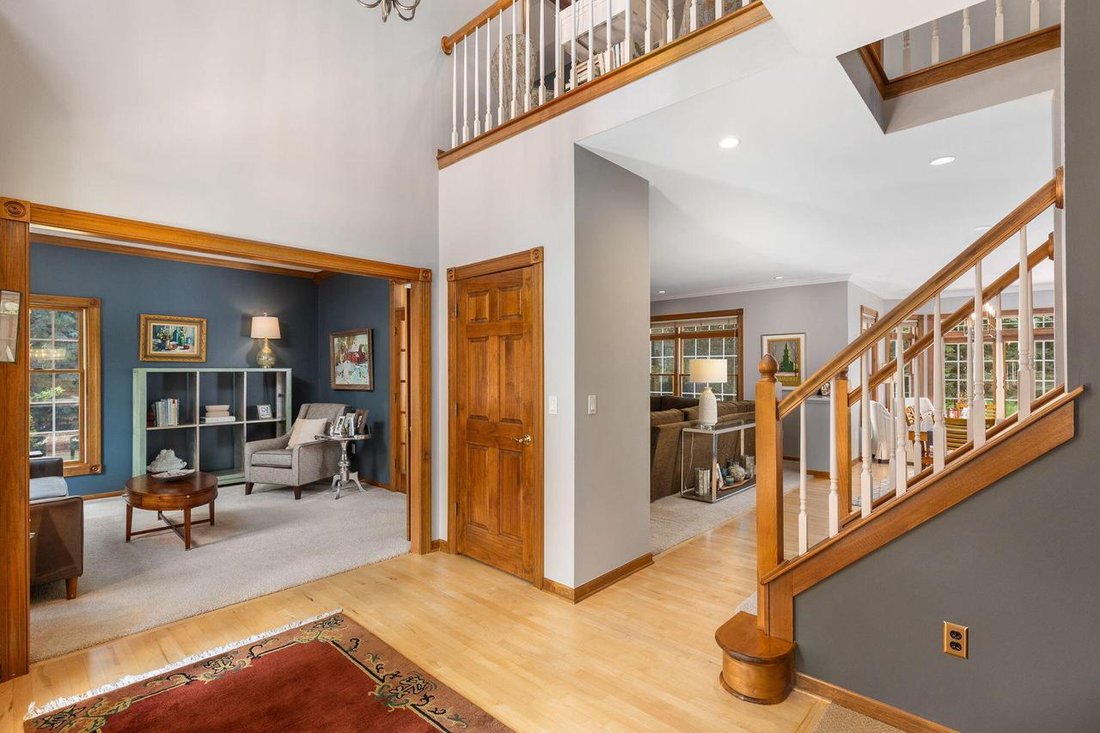 House in Brookfield, Wisconsin, United States 2 - 19066073