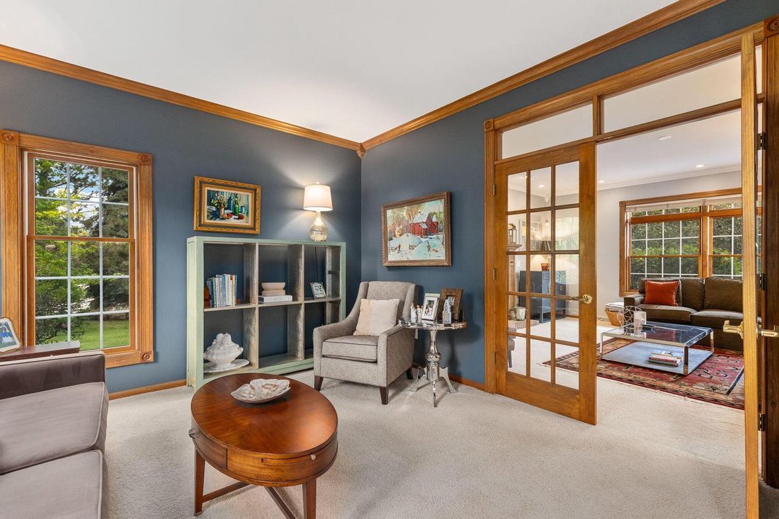 House in Brookfield, Wisconsin, United States 4 - 19066073