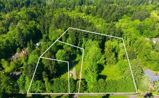 Land in Portland, Oregon, United States 1