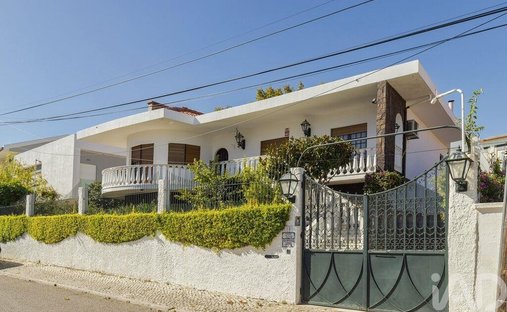 Townhouse in Seixal, Arrentela e Aldeia de Paio Pires, Setubal, Portugal 1