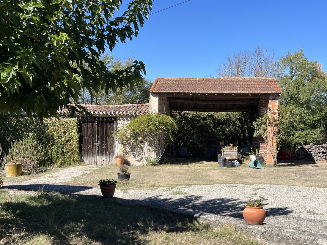 Castillo en Monthaut, Occitania, Francia 3 - 19066836