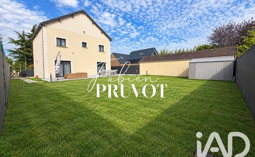 House in Herblay-sur-Seine, Ile-de-France, France 1